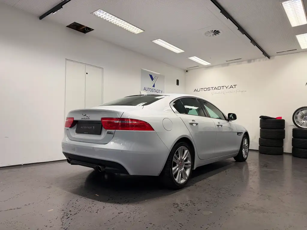 Jaguar XE, Bild 8 von 15