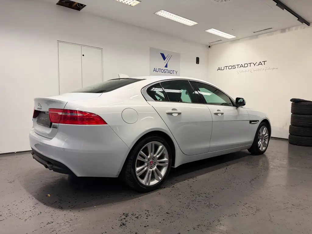 Jaguar XE, Bild 9 von 15