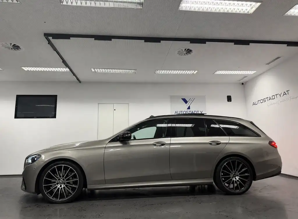 Mercedes-Benz E 400, Bild 5 von 15