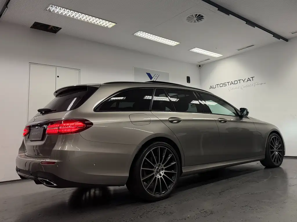 Mercedes-Benz E 400, Bild 7 von 15
